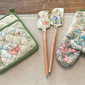 Williams Sonoma Peter Rabbit Kitchen Set with Green Trim